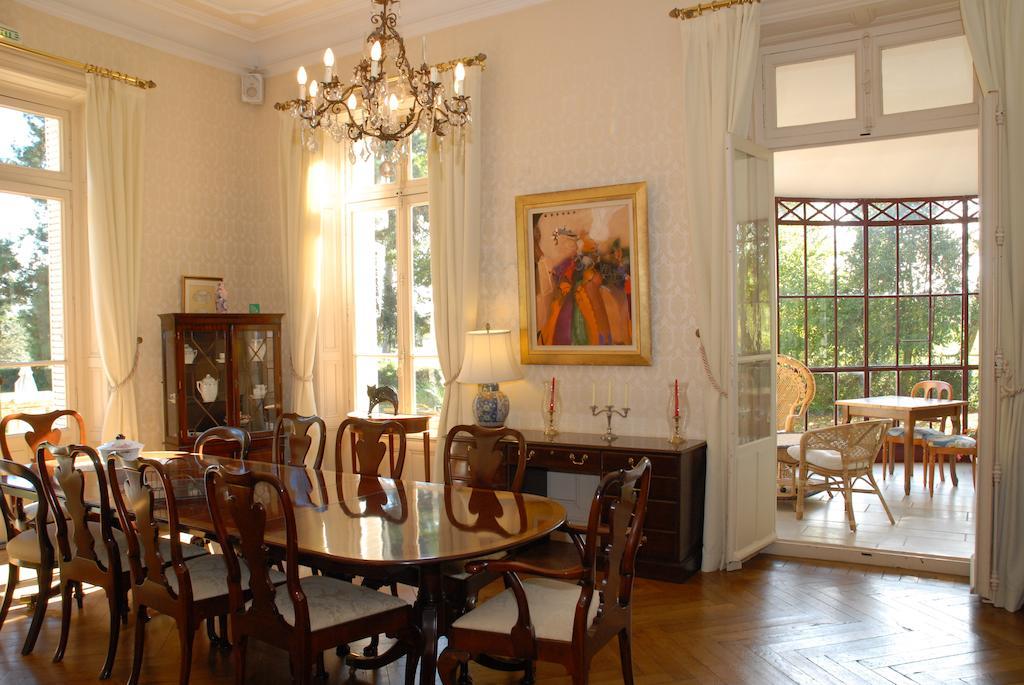 Chambres Au Chateau - Le Clos Des Tourelles Sennecey-le-Grand Εξωτερικό φωτογραφία