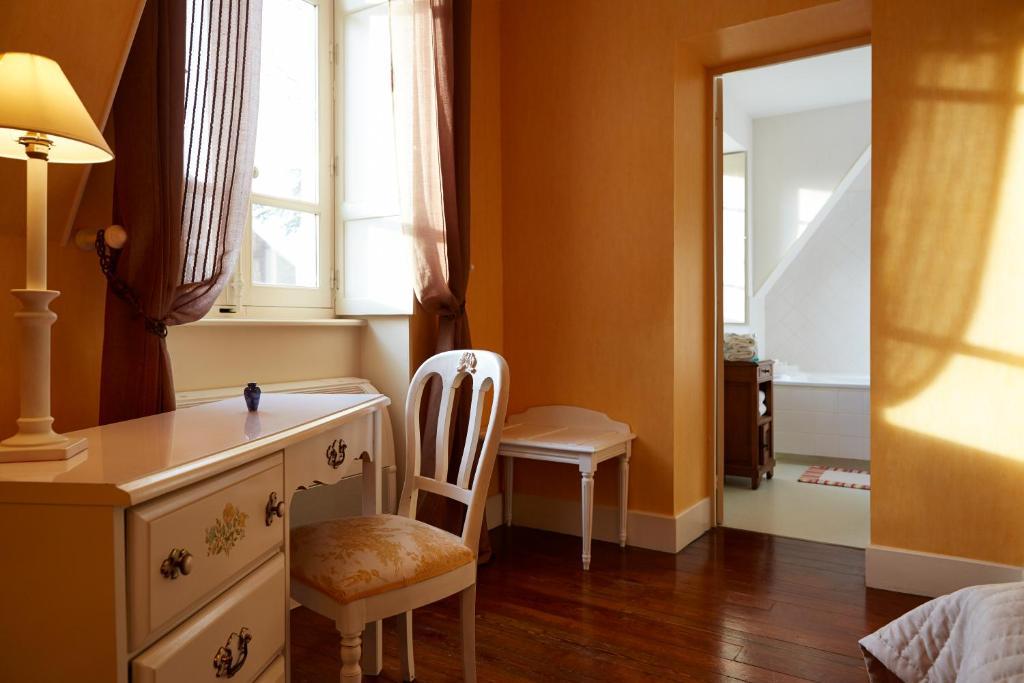 Chambres Au Chateau - Le Clos Des Tourelles Sennecey-le-Grand Δωμάτιο φωτογραφία