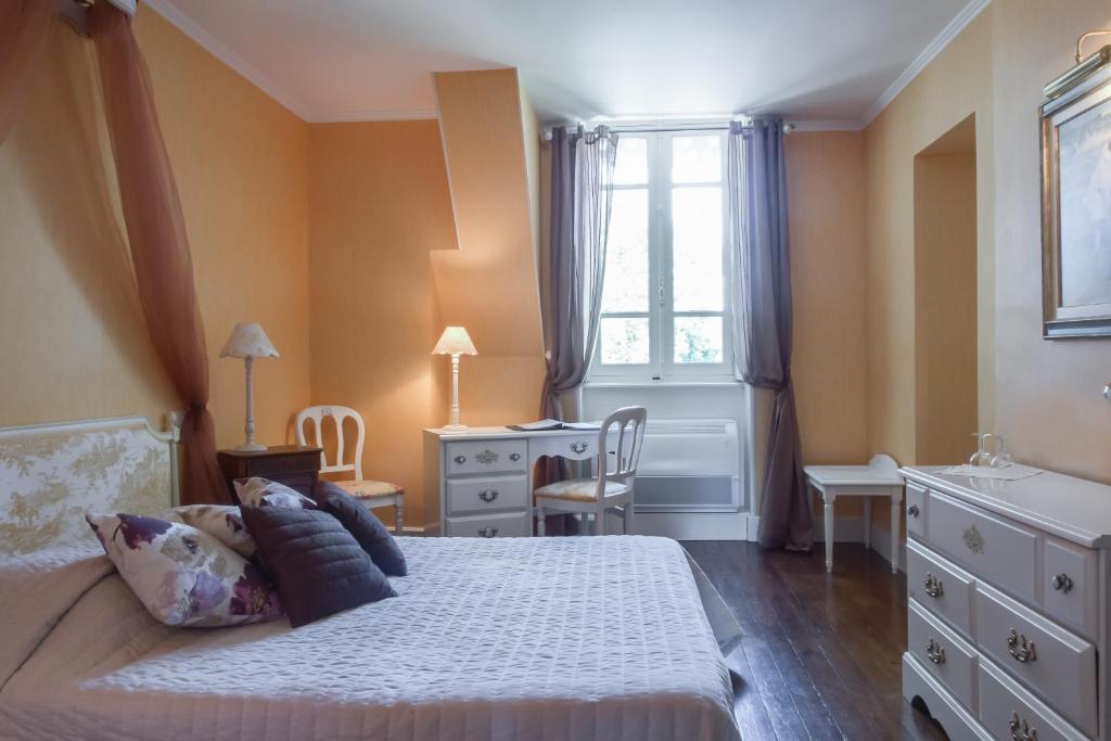 Chambres Au Chateau - Le Clos Des Tourelles Sennecey-le-Grand Δωμάτιο φωτογραφία