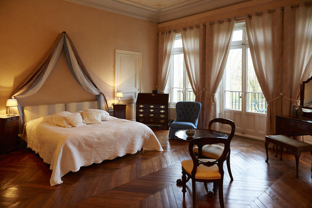 Chambres Au Chateau - Le Clos Des Tourelles Sennecey-le-Grand Δωμάτιο φωτογραφία