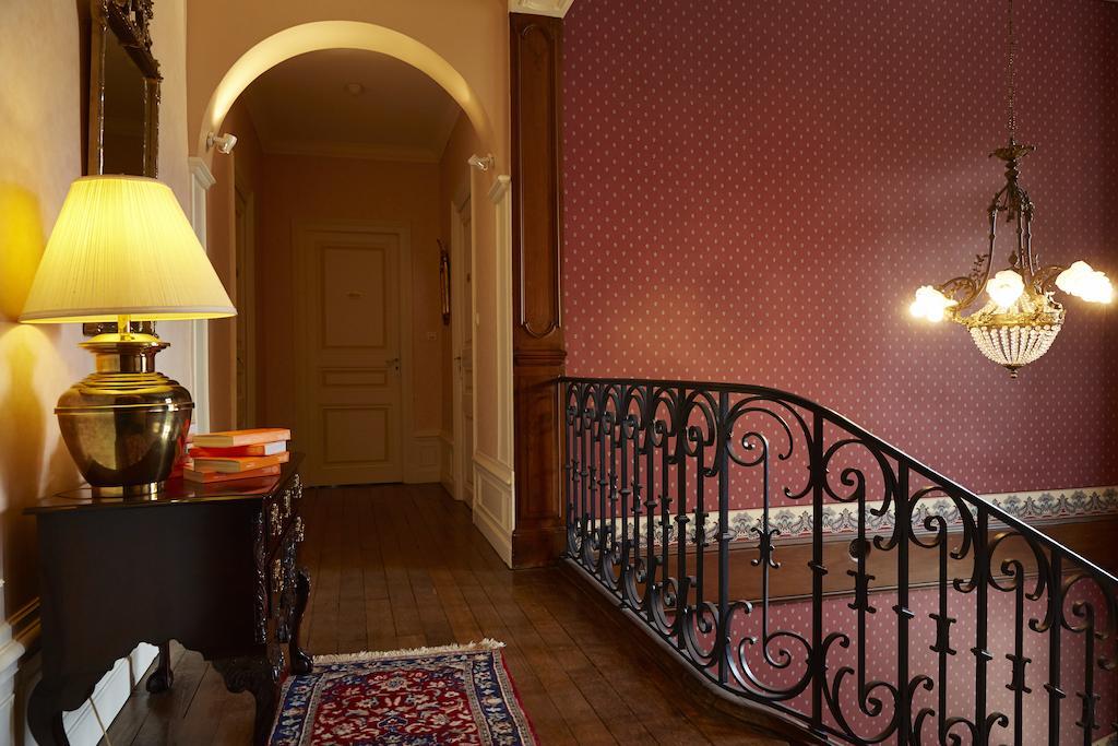 Chambres Au Chateau - Le Clos Des Tourelles Sennecey-le-Grand Εξωτερικό φωτογραφία